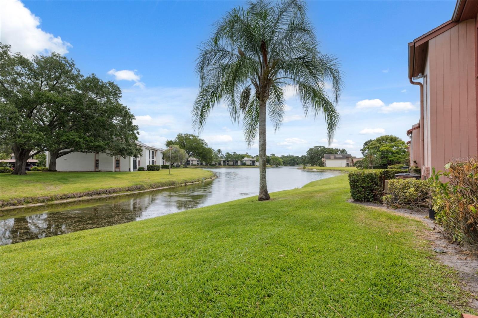 Listing photo id 29 for 143 Lakeside Drive 143