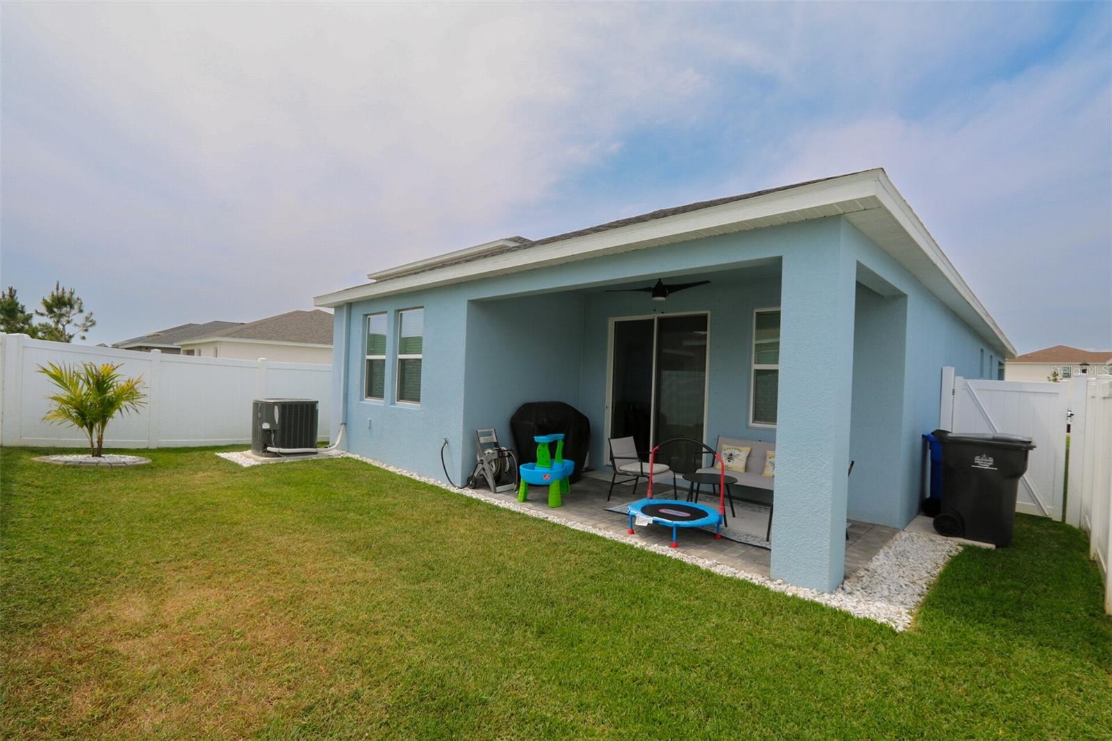Image 17 of 21 For 11837 Clare Hill Avenue