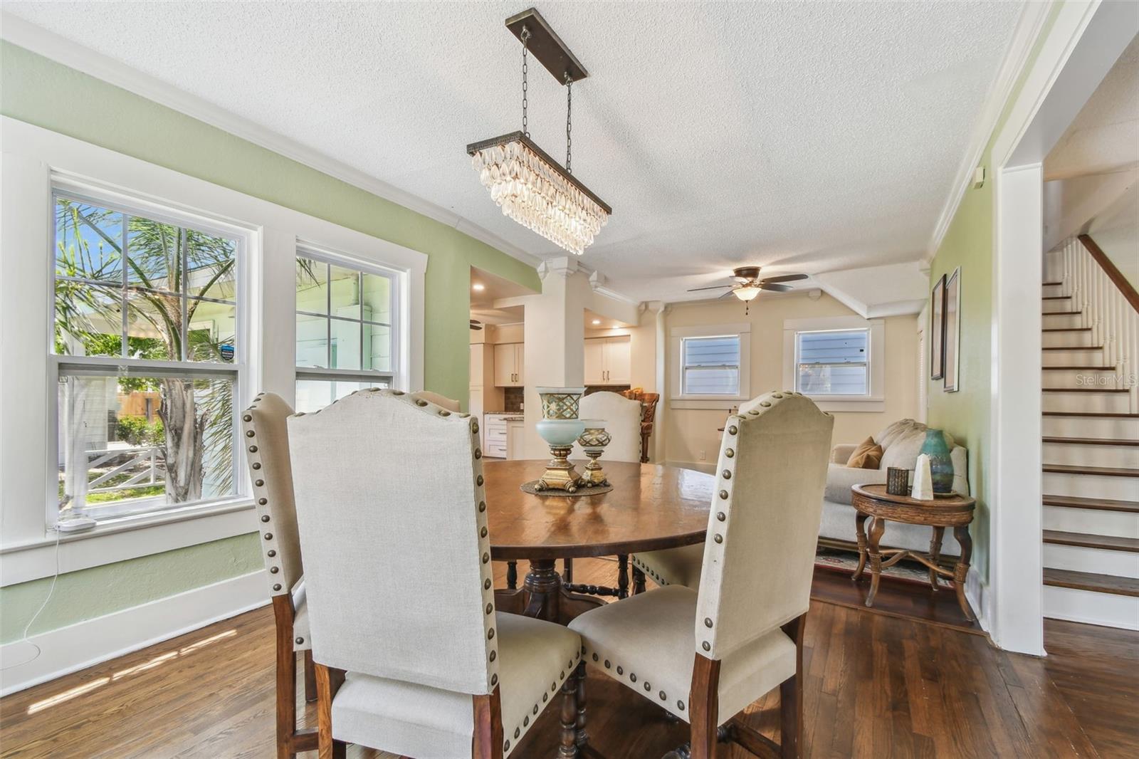 Image 17 of 78 For 834 26th Avenue N