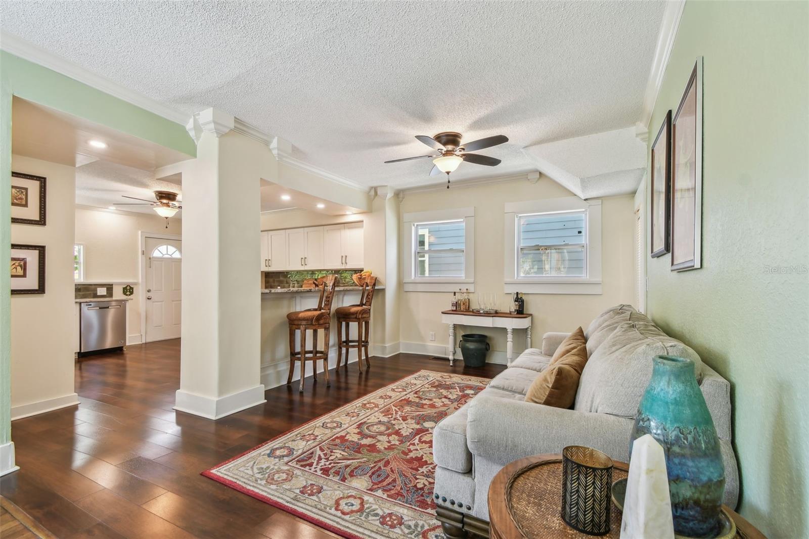 Image 20 of 78 For 834 26th Avenue N