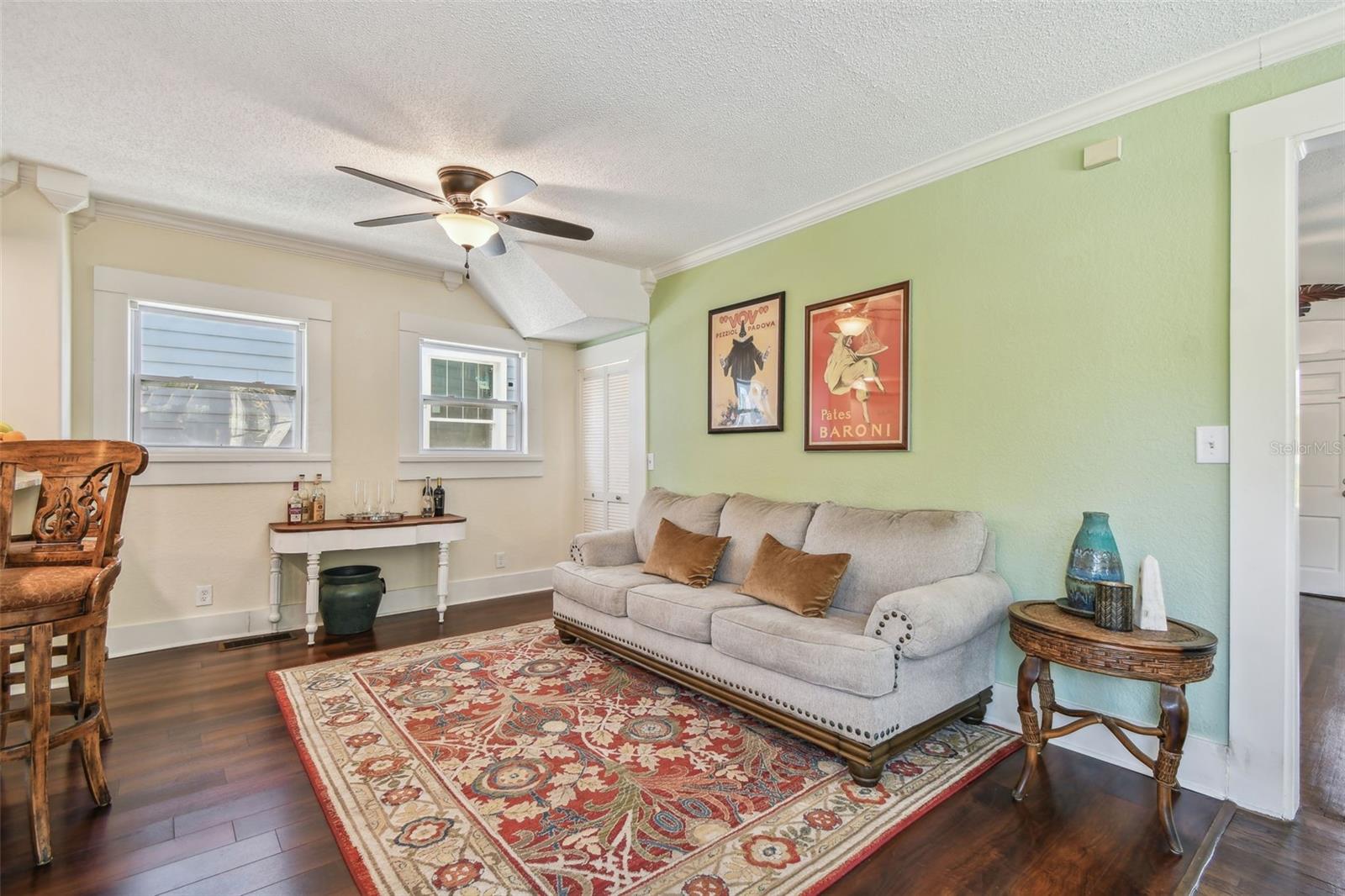 Image 23 of 78 For 834 26th Avenue N