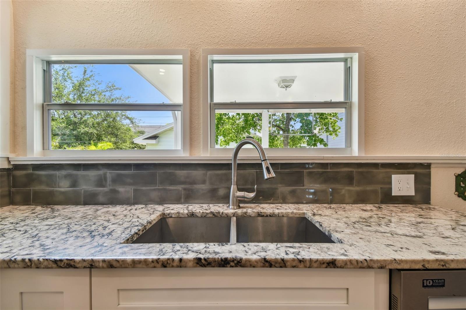 Image 31 of 78 For 834 26th Avenue N
