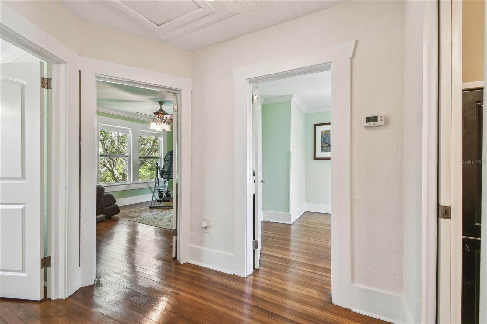 Image 39 of 78 For 834 26th Avenue N