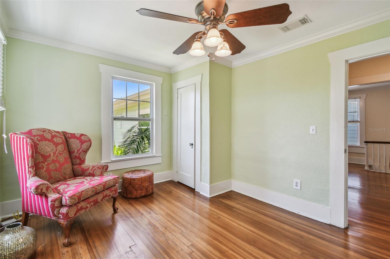 Image 47 of 78 For 834 26th Avenue N