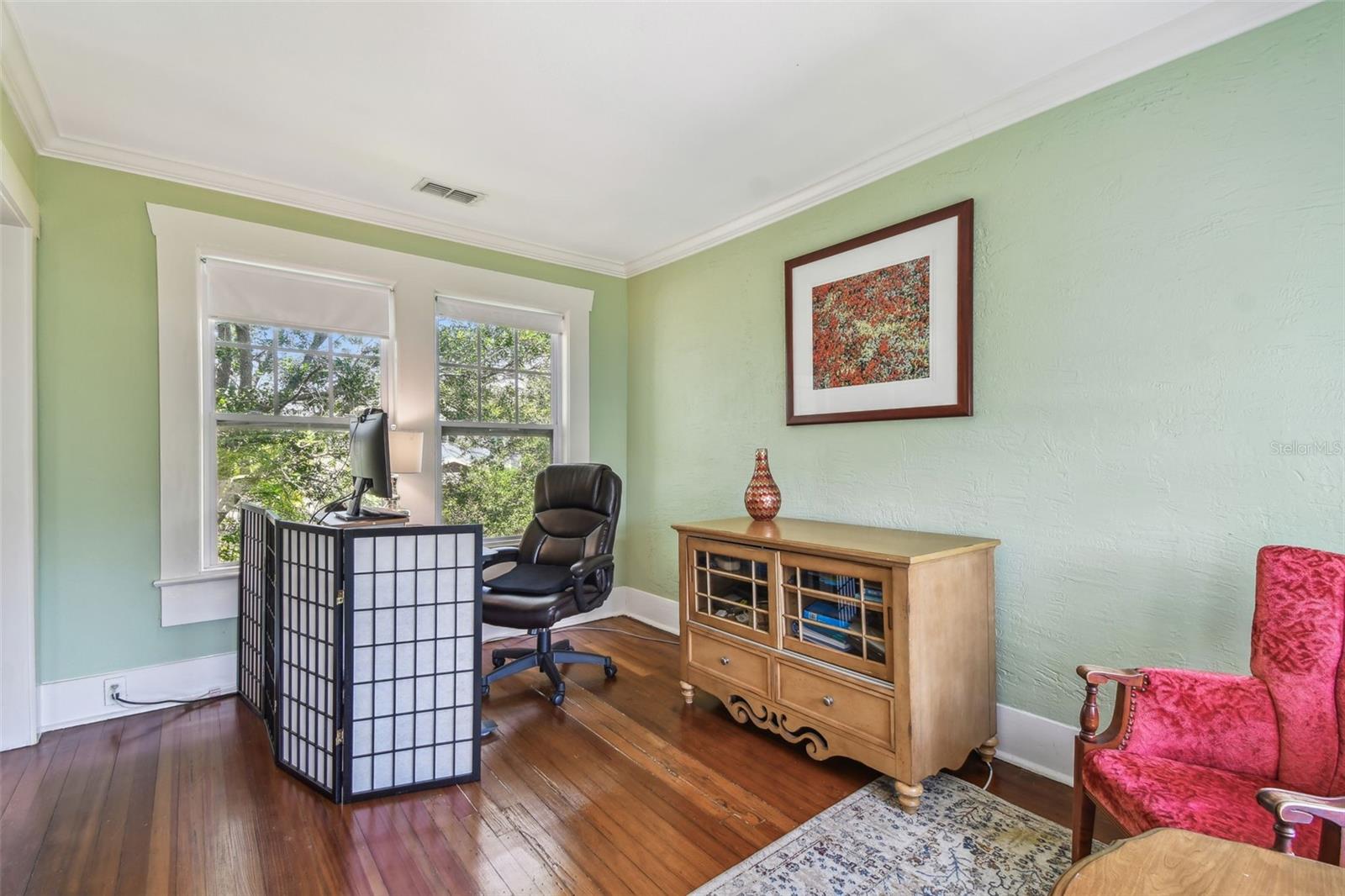 Image 51 of 78 For 834 26th Avenue N