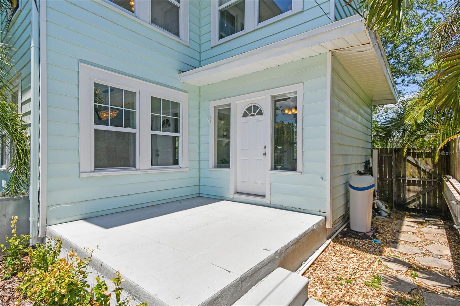 Image 63 of 78 For 834 26th Avenue N