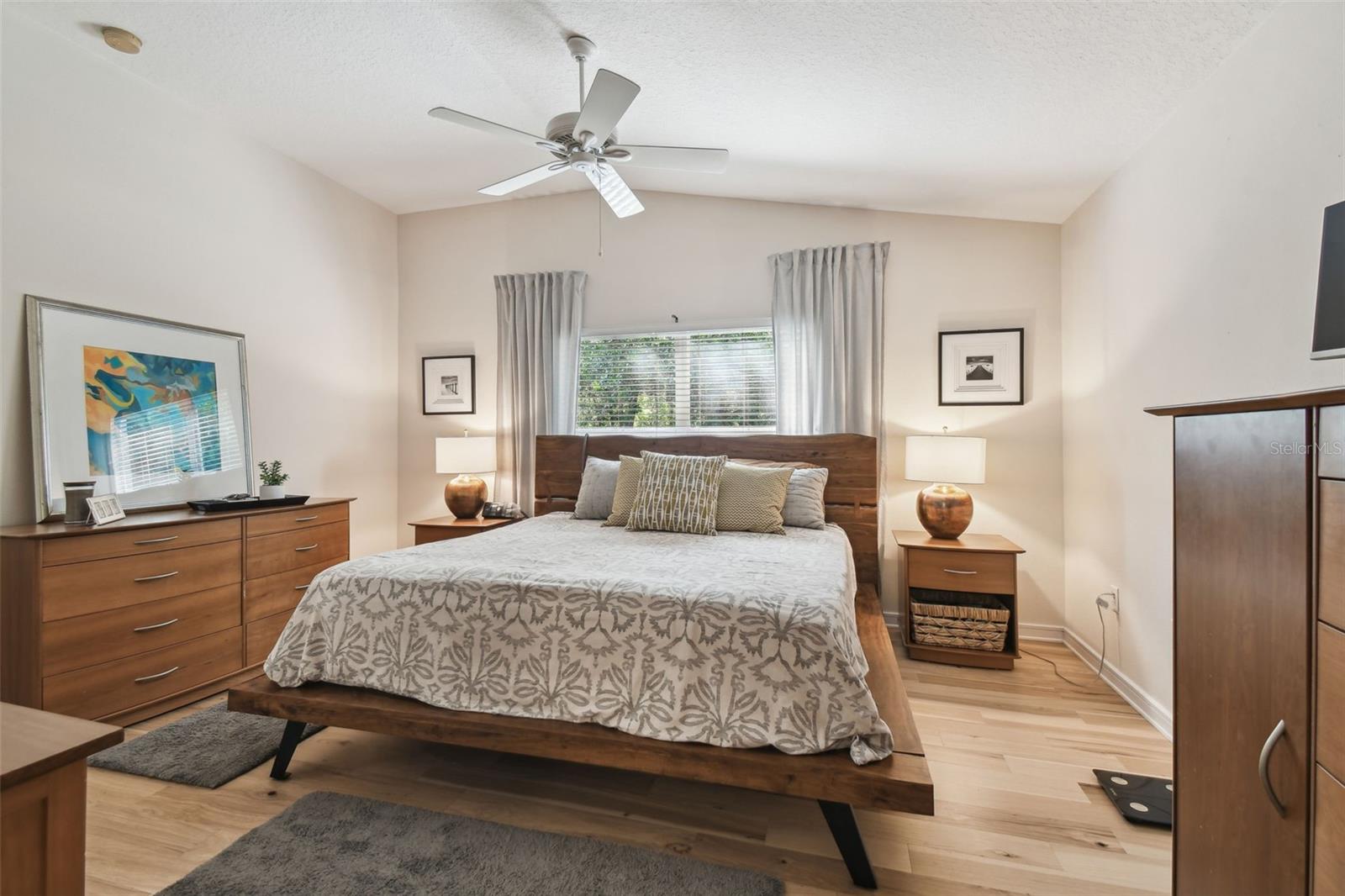 Image 11 of 33 For 11446 Sinatra Court