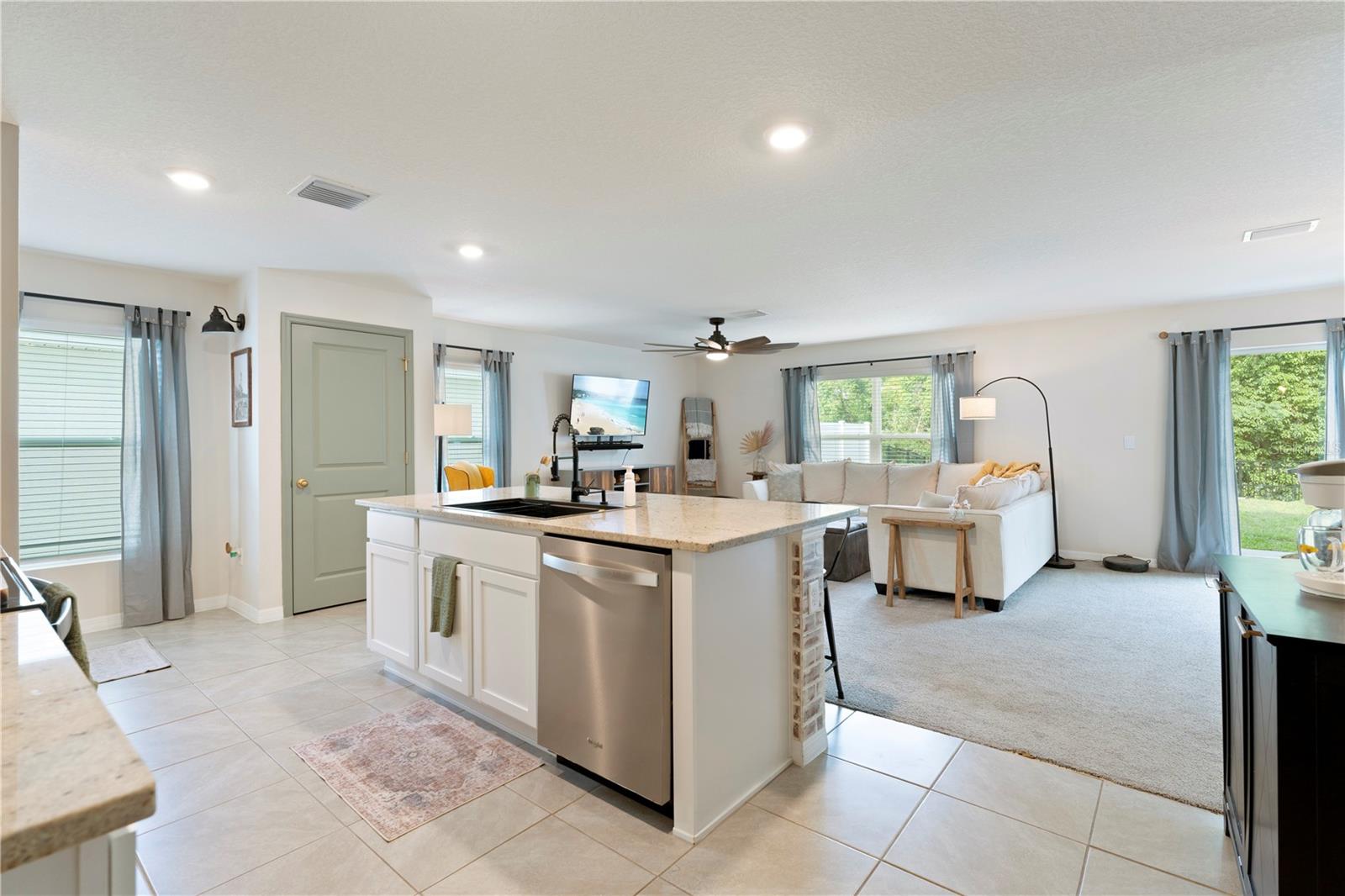 Image 11 of 38 For 13734 Whiskey Daisy Drive