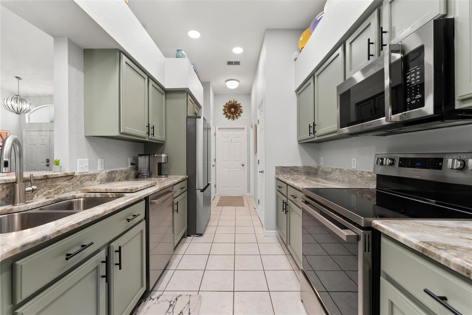 Image 17 of 48 For 6442 Bendelow Drive