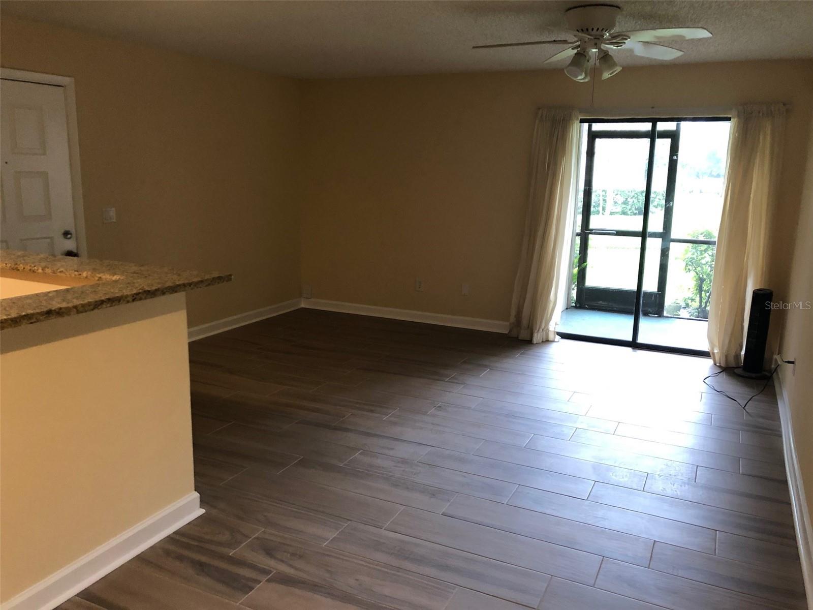 Image 8 of 25 For 6012 Laketree Lane A