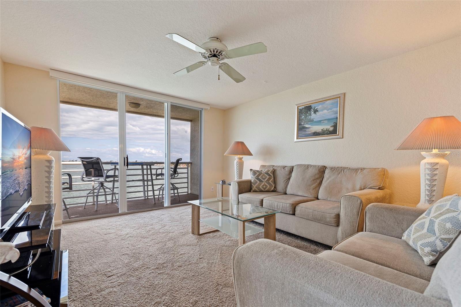 Image 16 of 38 For 6105 Bahia Del Mar Circle 683