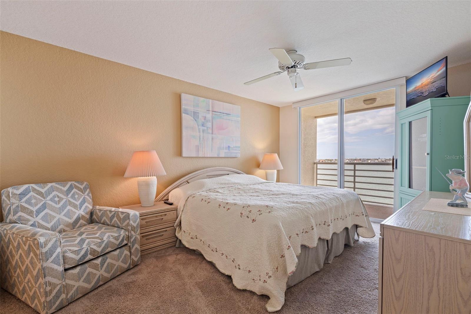 Image 18 of 38 For 6105 Bahia Del Mar Circle 683