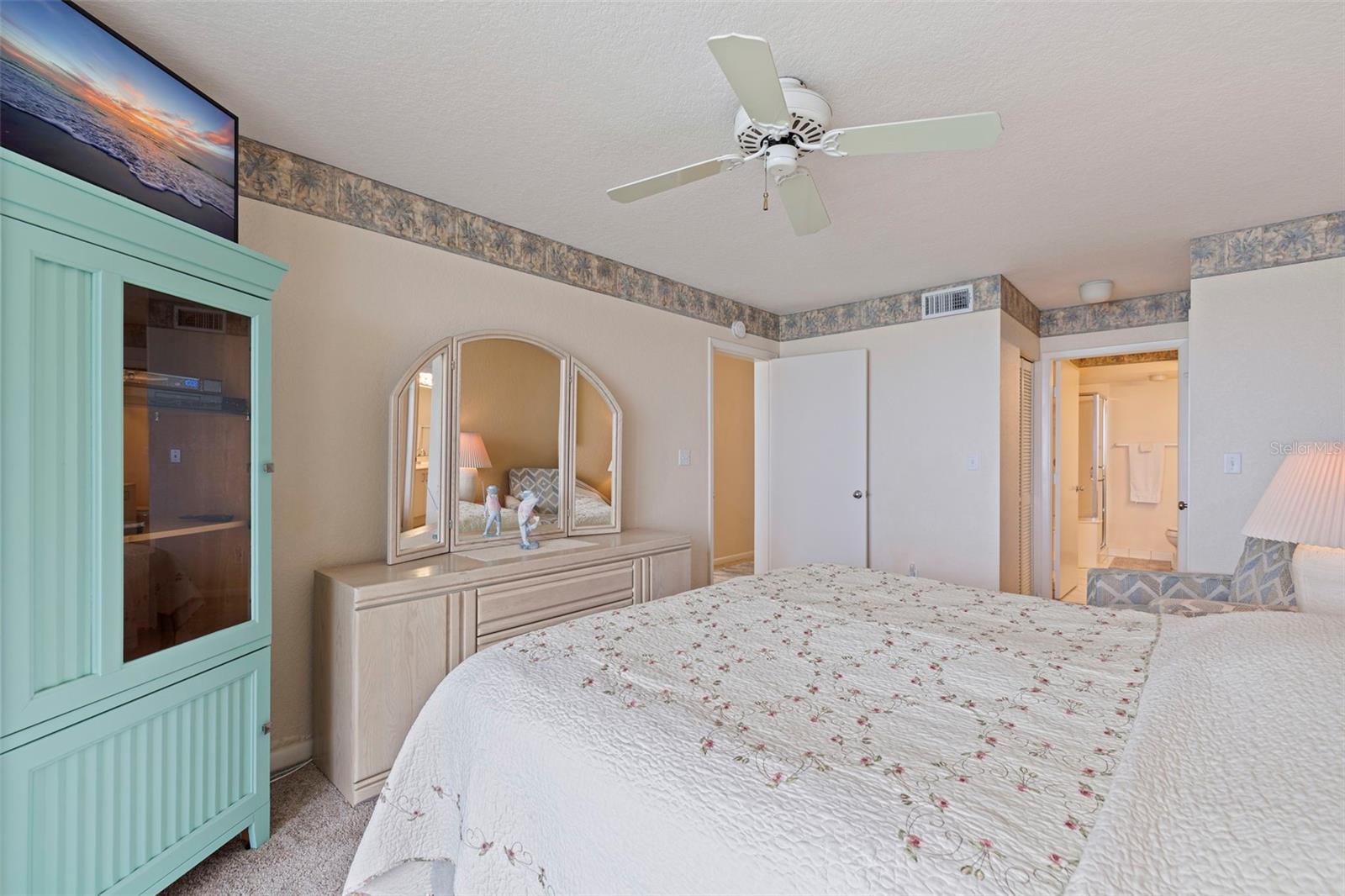 Image 19 of 38 For 6105 Bahia Del Mar Circle 683