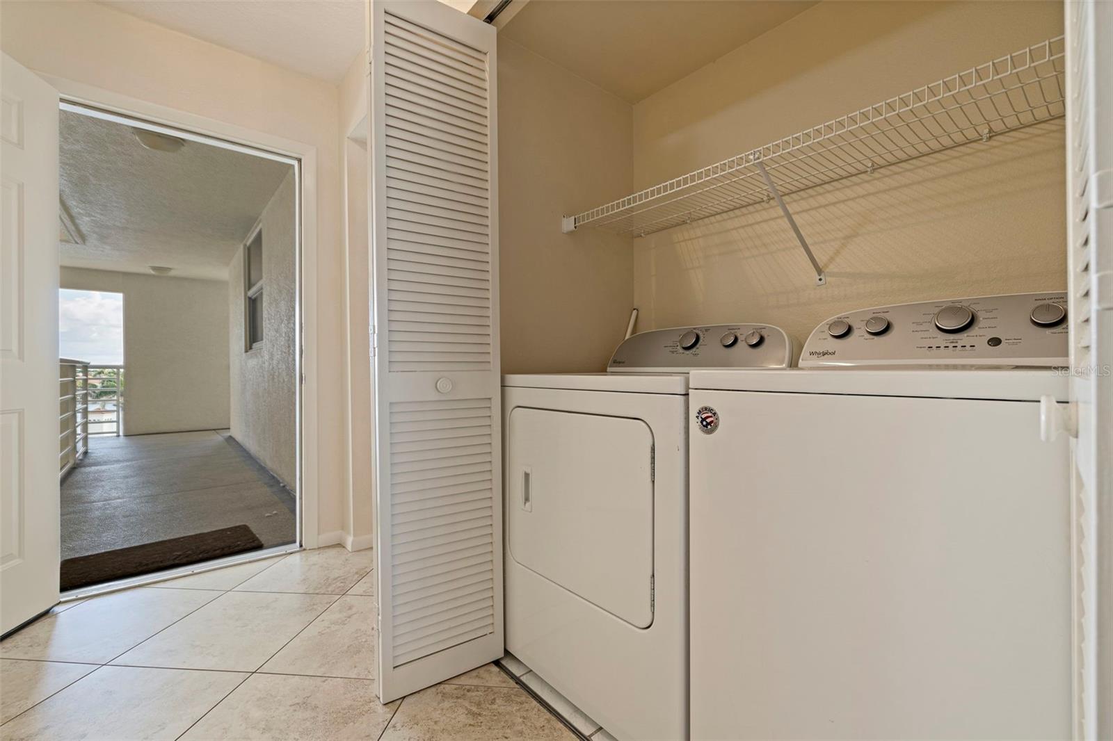 Image 28 of 38 For 6105 Bahia Del Mar Circle 683