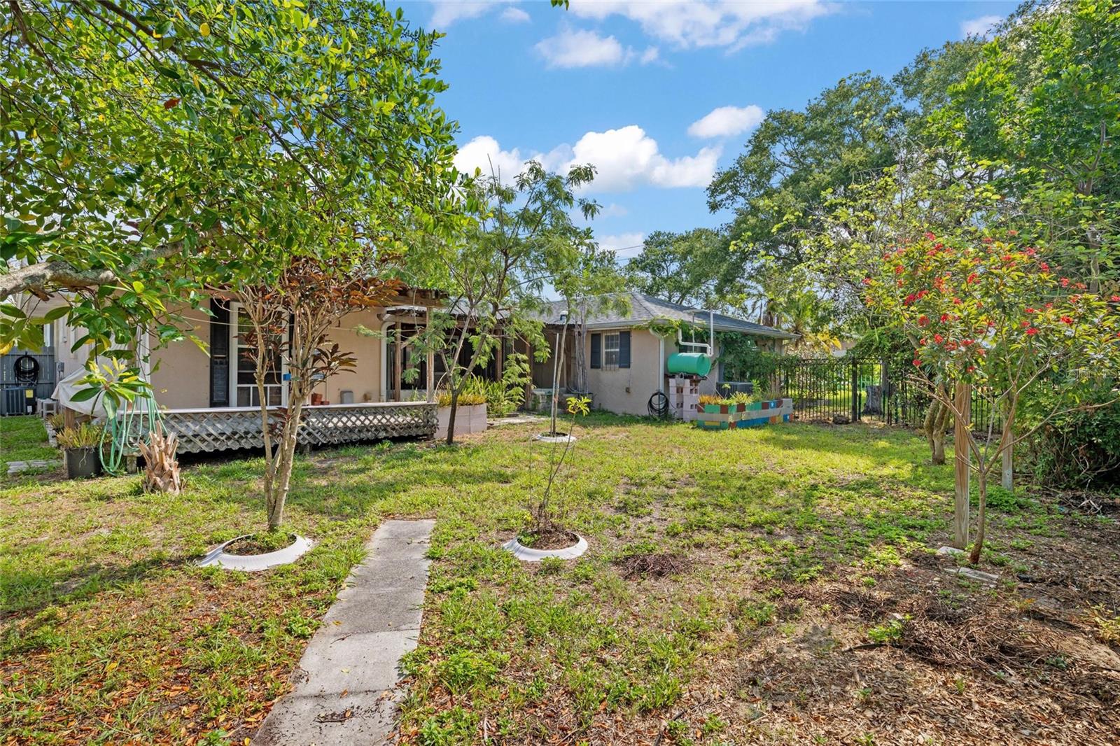 Image 13 of 34 For 1021 15th Street