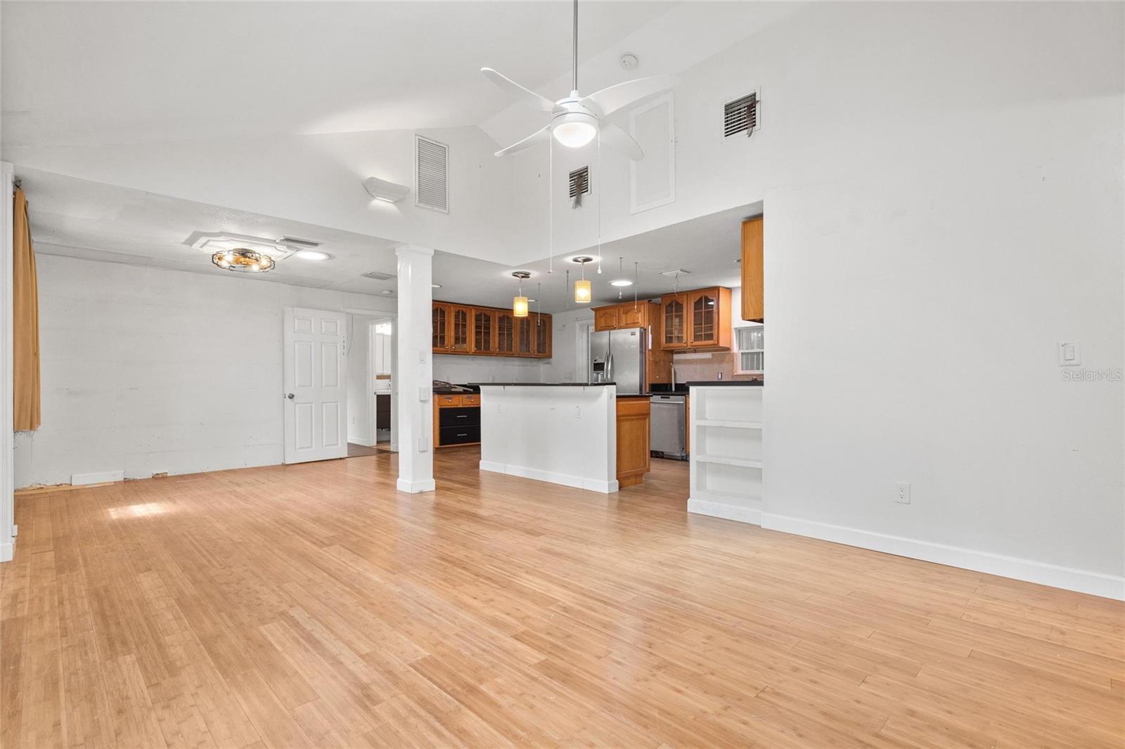 Image 18 of 34 For 1021 15th Street