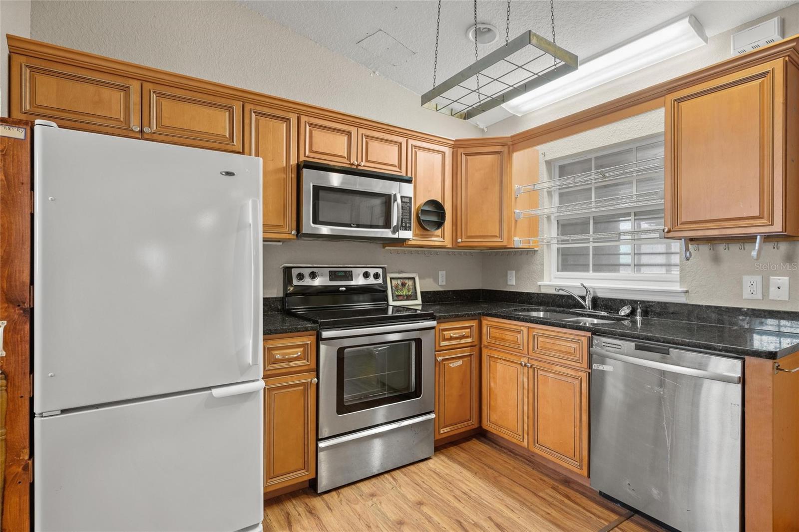 Image 30 of 34 For 1021 15th Street