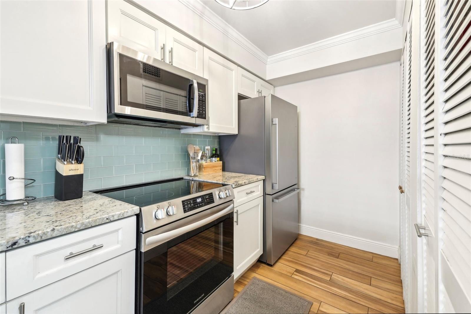 Image 10 of 21 For 2969 Bonaventure Circle 104