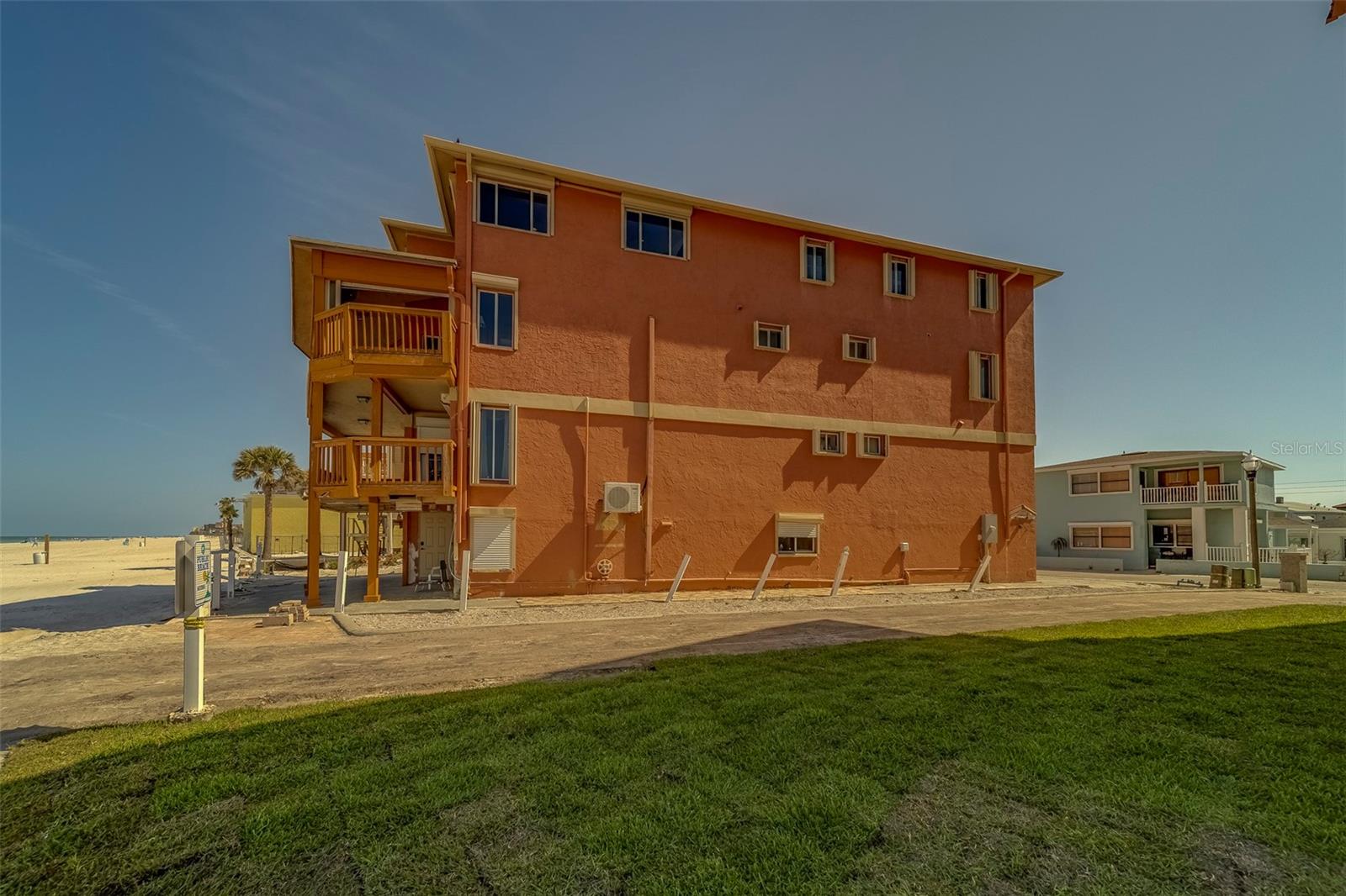 Image 15 of 86 For 17606 Lee Avenue