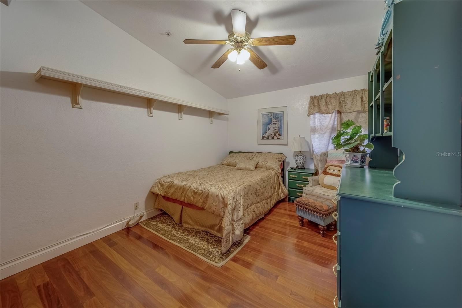 Image 72 of 86 For 17606 Lee Avenue