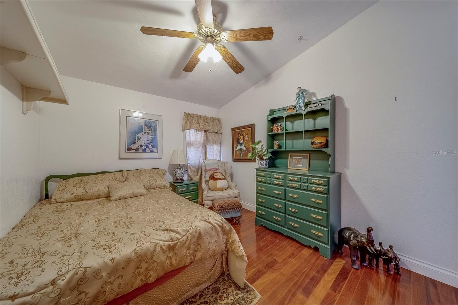 Image 73 of 86 For 17606 Lee Avenue