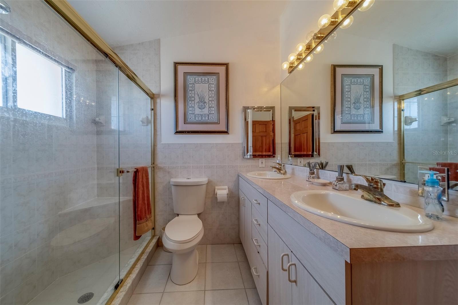 Image 75 of 86 For 17606 Lee Avenue