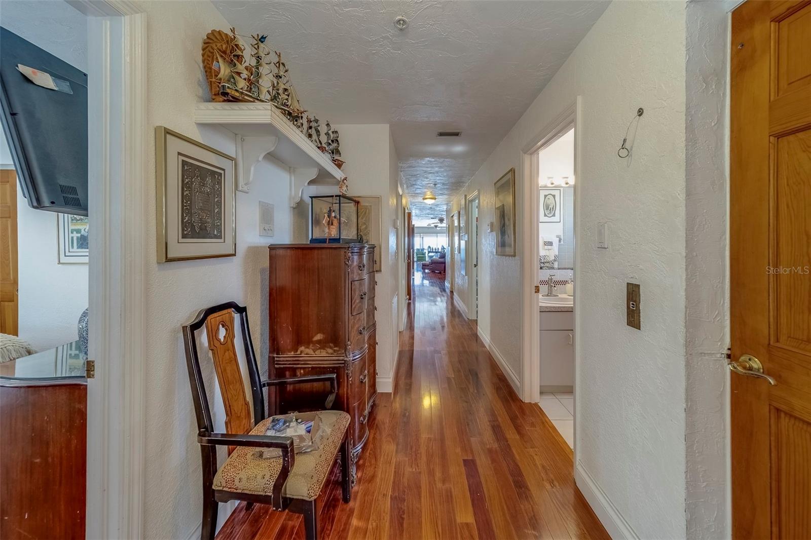 Image 83 of 86 For 17606 Lee Avenue