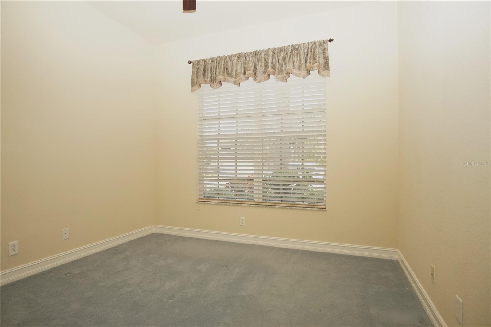 Image 10 of 21 For 4922 Sandy Brook Circle