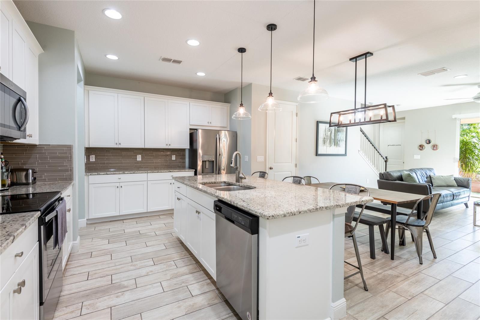Listing photo id 1 for 17847 Althea Blue Place