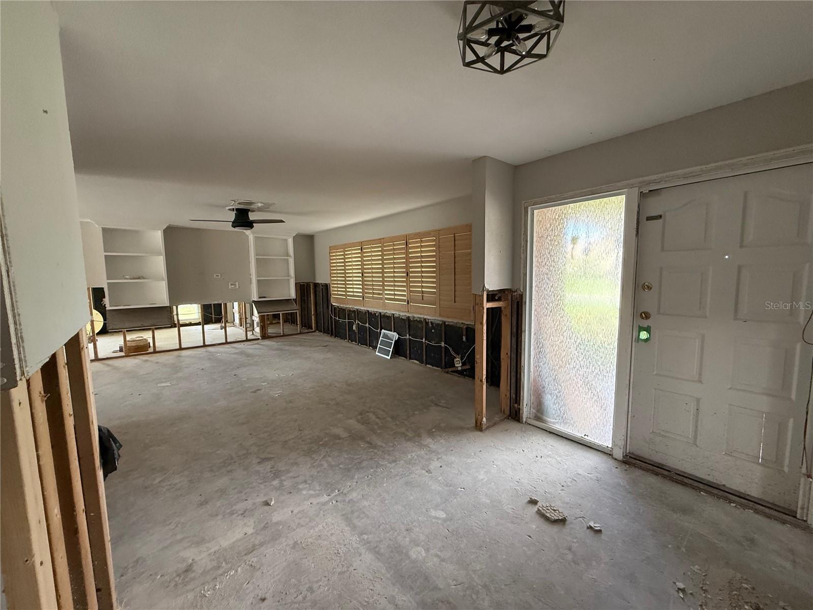 Image 12 of 28 For 5201 Denver Street Ne