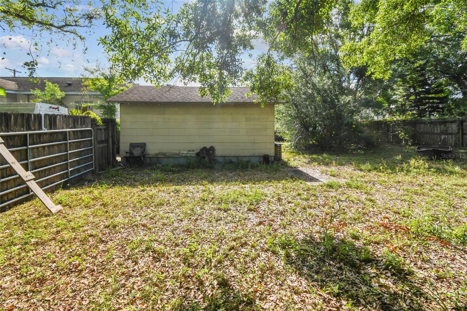 Image 16 of 90 For 702 Virginia Avenue