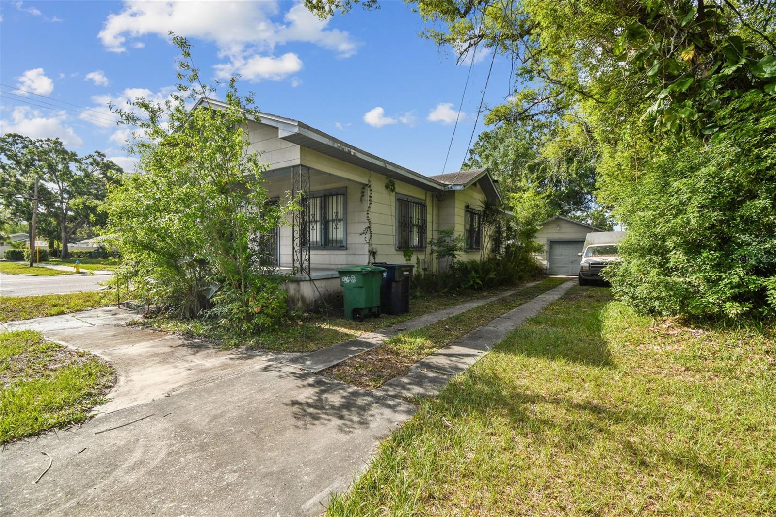 Image 2 of 90 For 702 Virginia Avenue