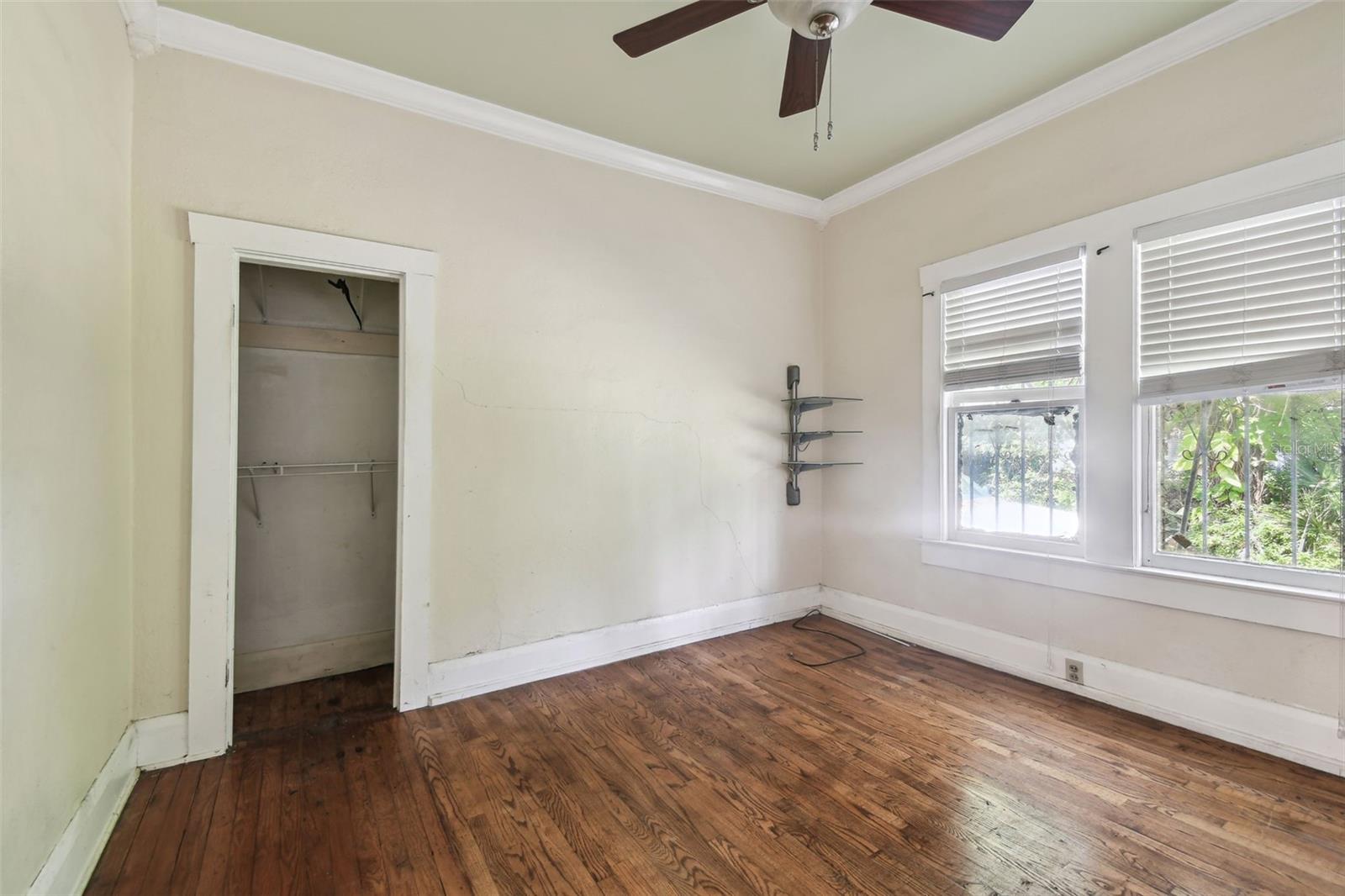 Image 35 of 90 For 702 Virginia Avenue