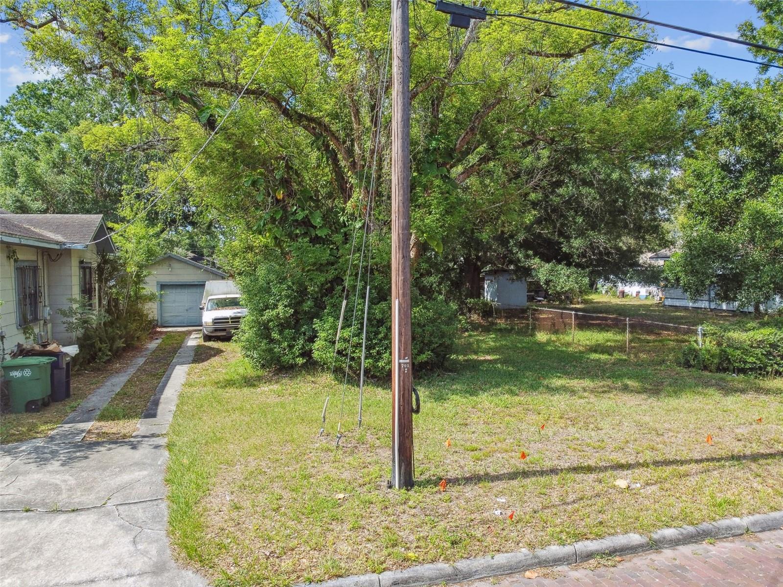 Image 63 of 90 For 702 Virginia Avenue