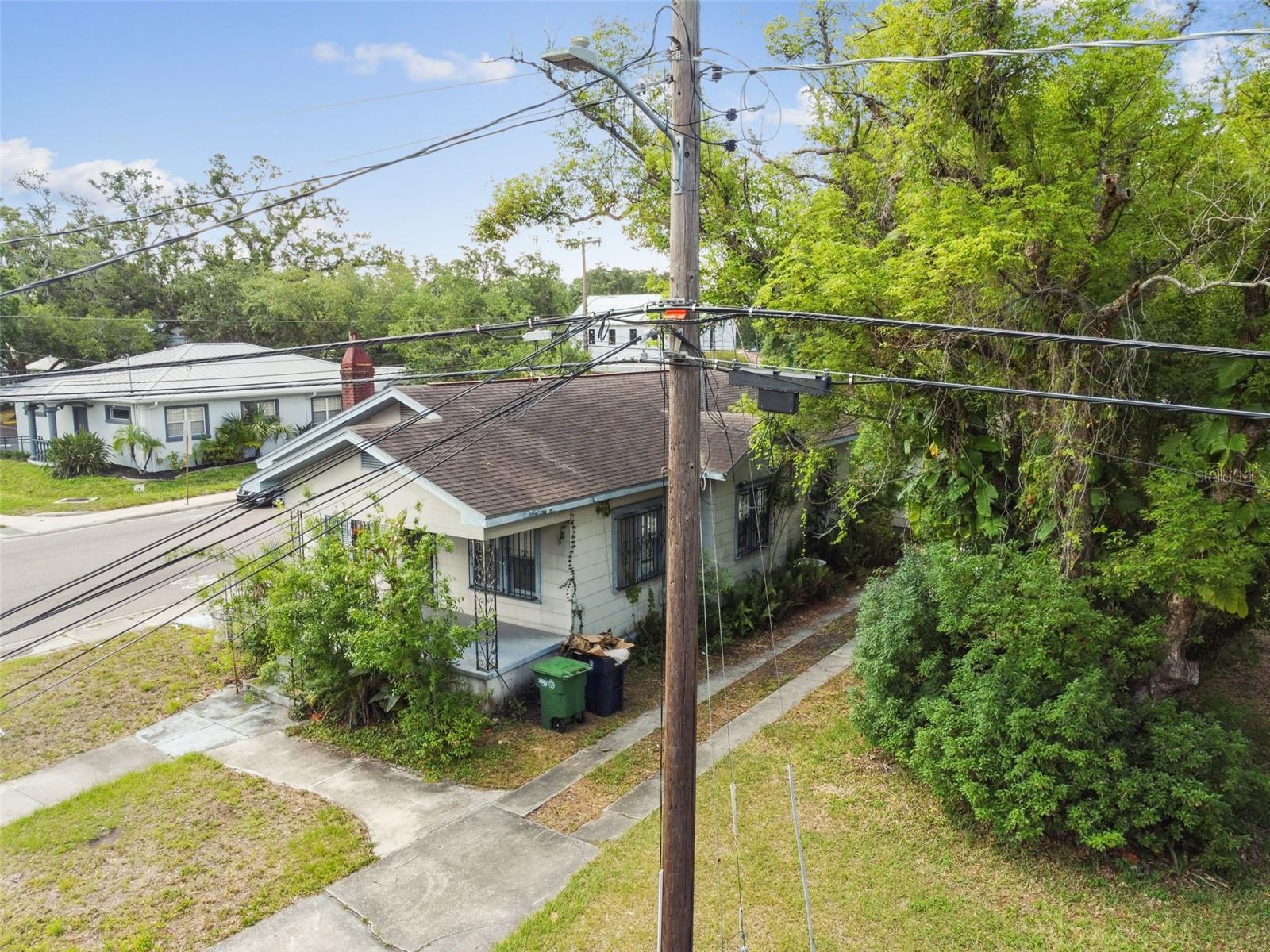 Image 68 of 90 For 702 Virginia Avenue