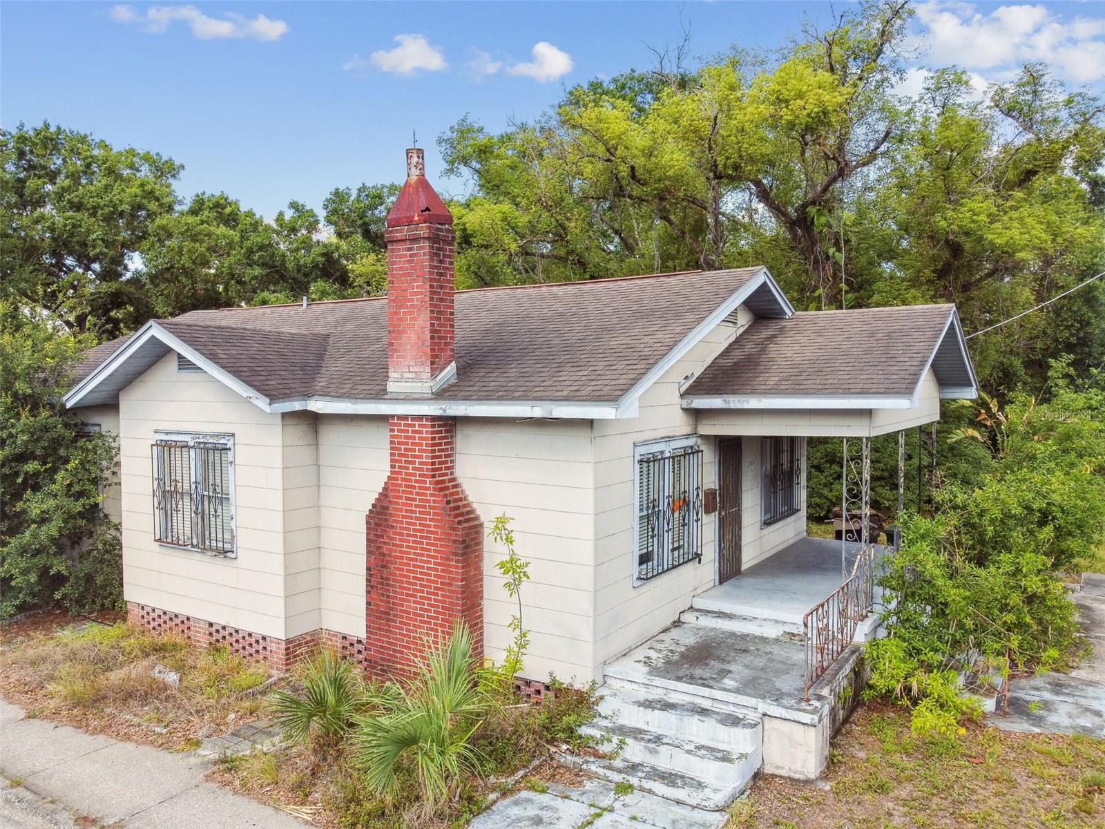 Image 72 of 90 For 702 Virginia Avenue