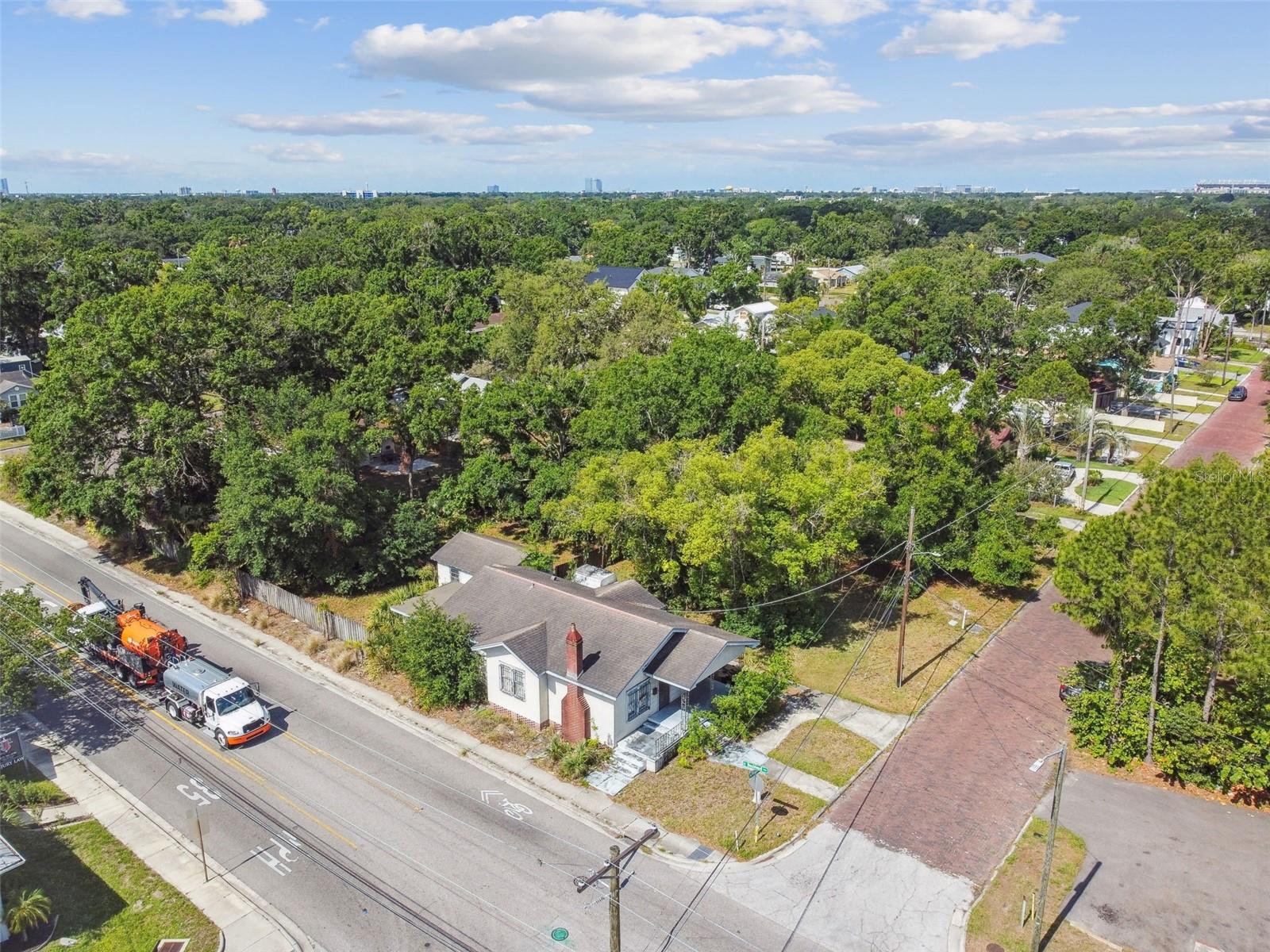Image 75 of 90 For 702 Virginia Avenue