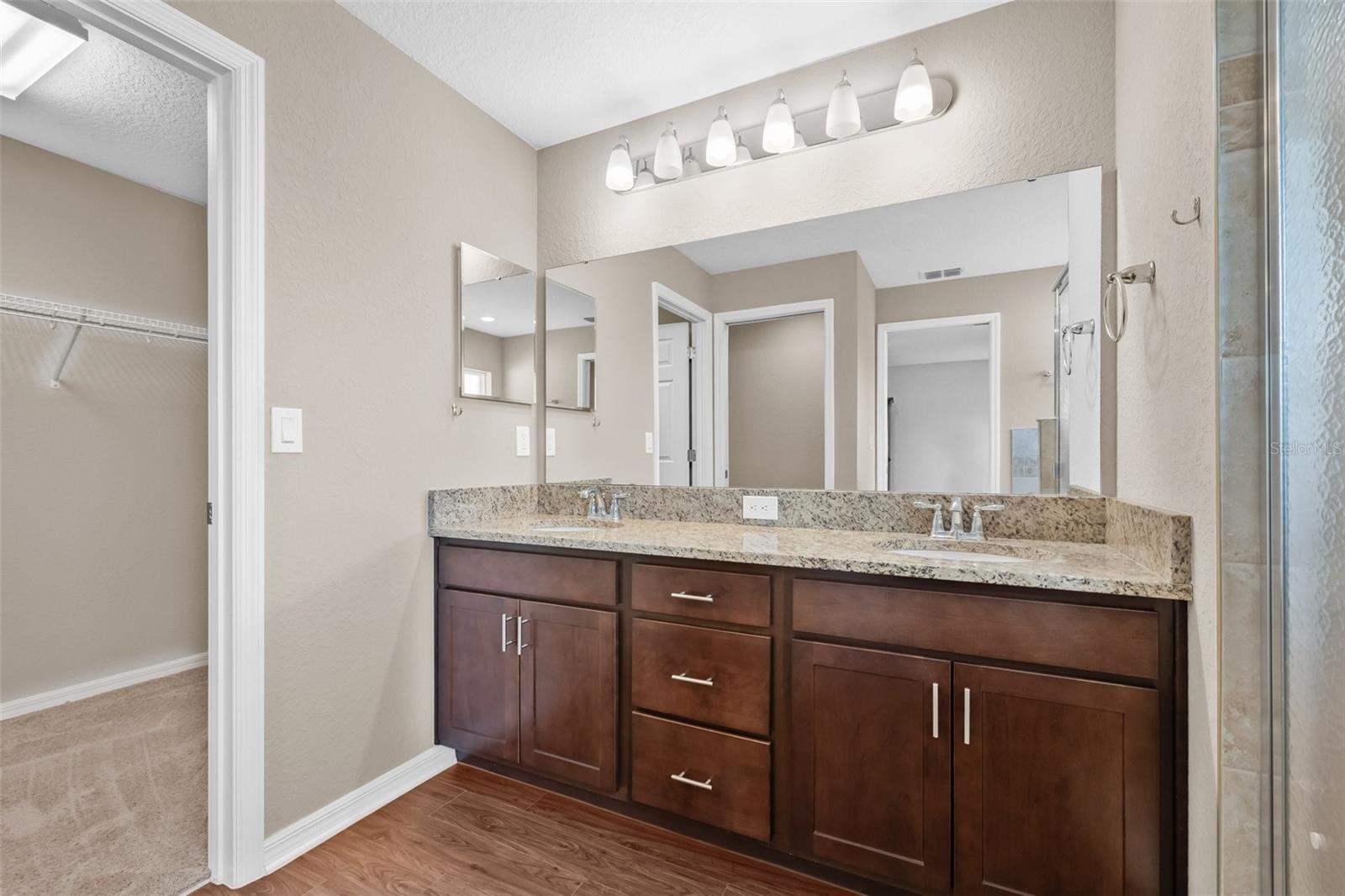 Image 15 of 39 For 6937 Gideon Circle