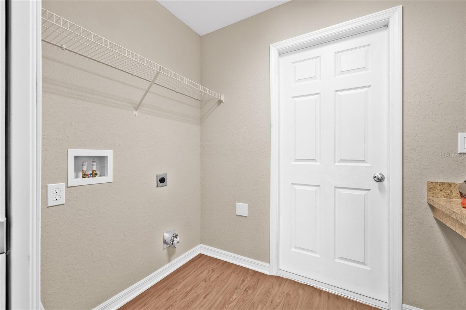 Image 25 of 39 For 6937 Gideon Circle