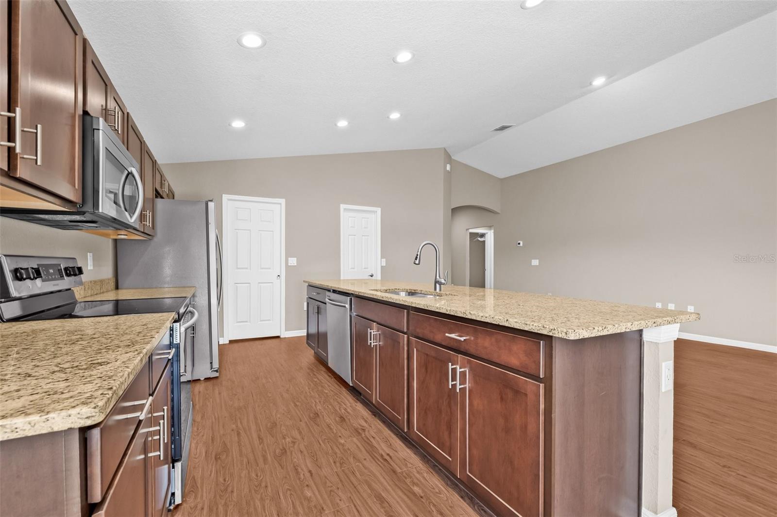 Image 38 of 39 For 6937 Gideon Circle