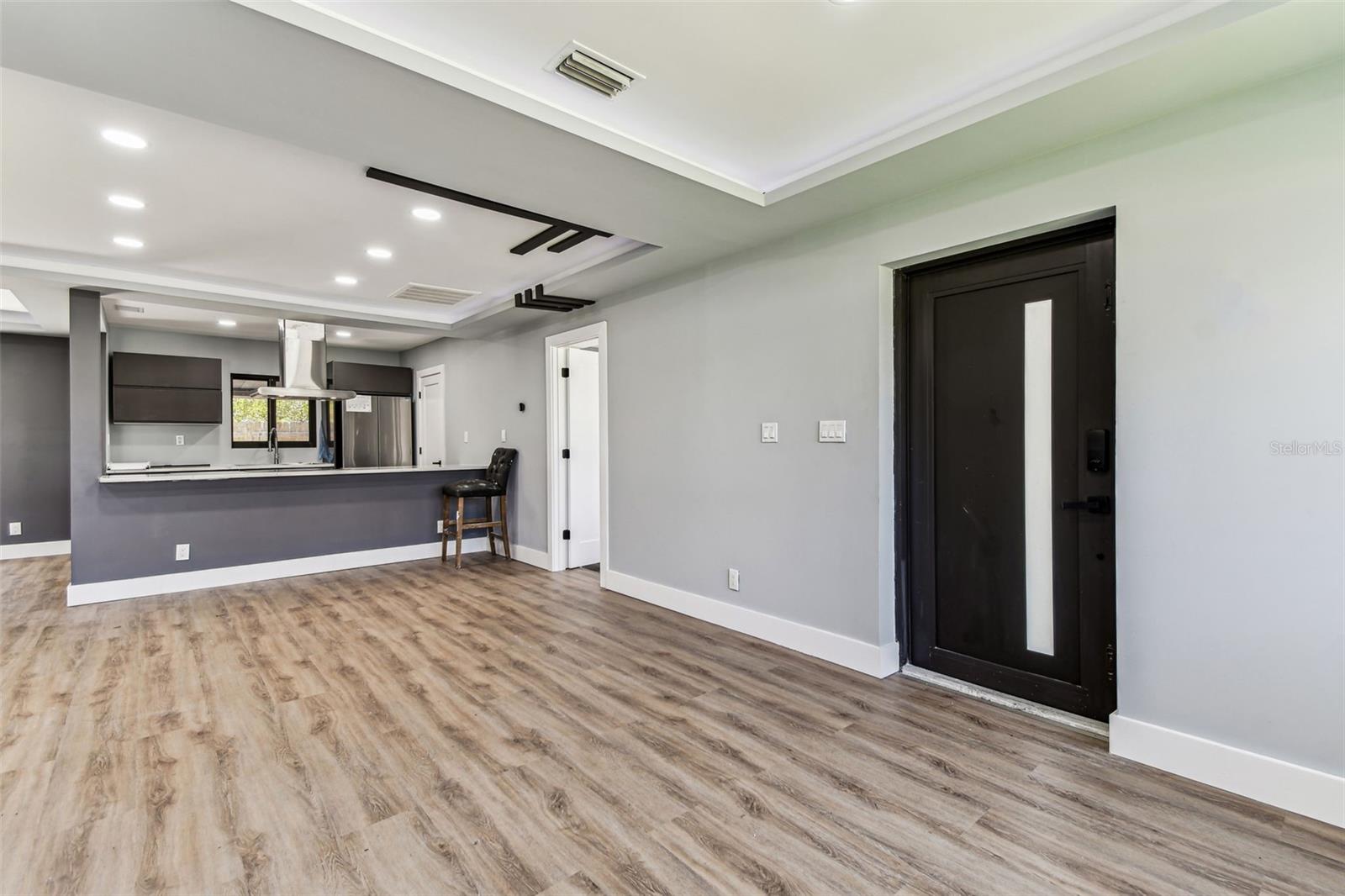 Image 12 of 71 For 400 83rd Avenue Ne