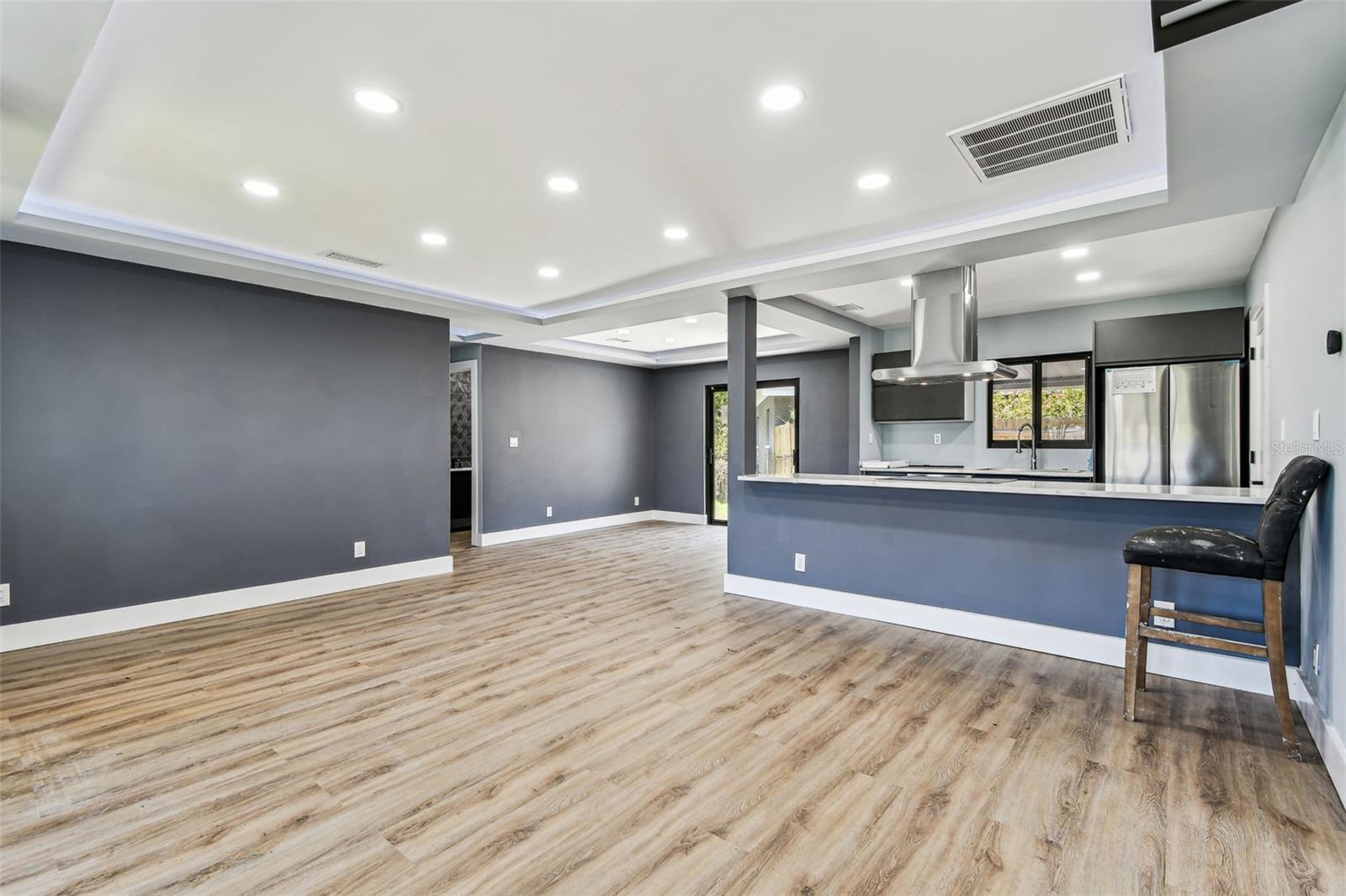 Image 13 of 71 For 400 83rd Avenue Ne