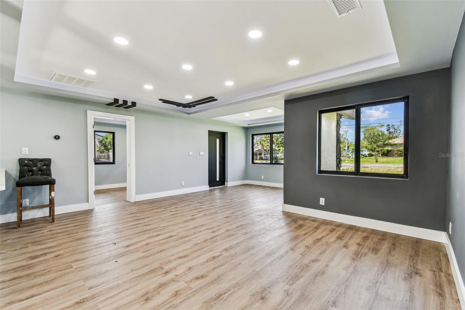 Image 15 of 71 For 400 83rd Avenue Ne