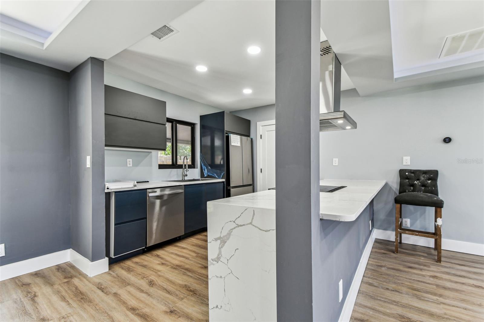 Image 23 of 71 For 400 83rd Avenue Ne