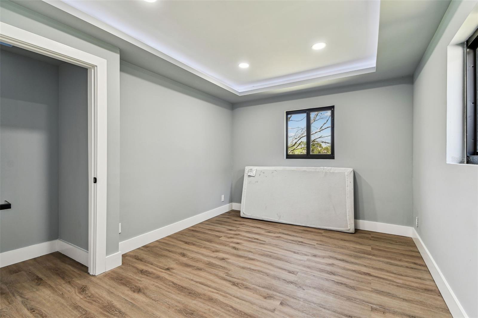 Image 32 of 71 For 400 83rd Avenue Ne