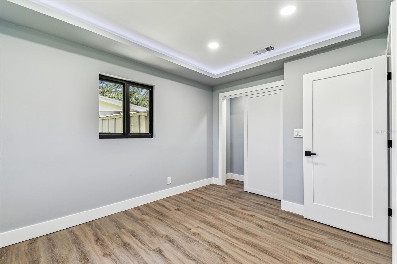 Image 34 of 71 For 400 83rd Avenue Ne