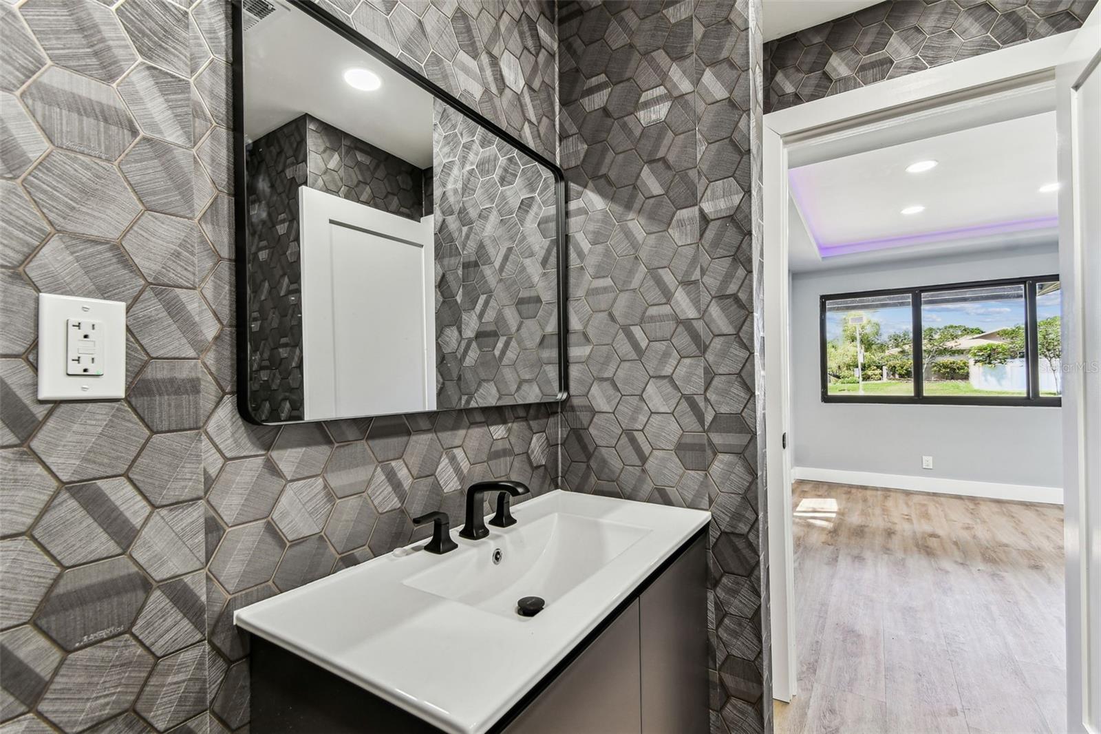 Image 49 of 71 For 400 83rd Avenue Ne