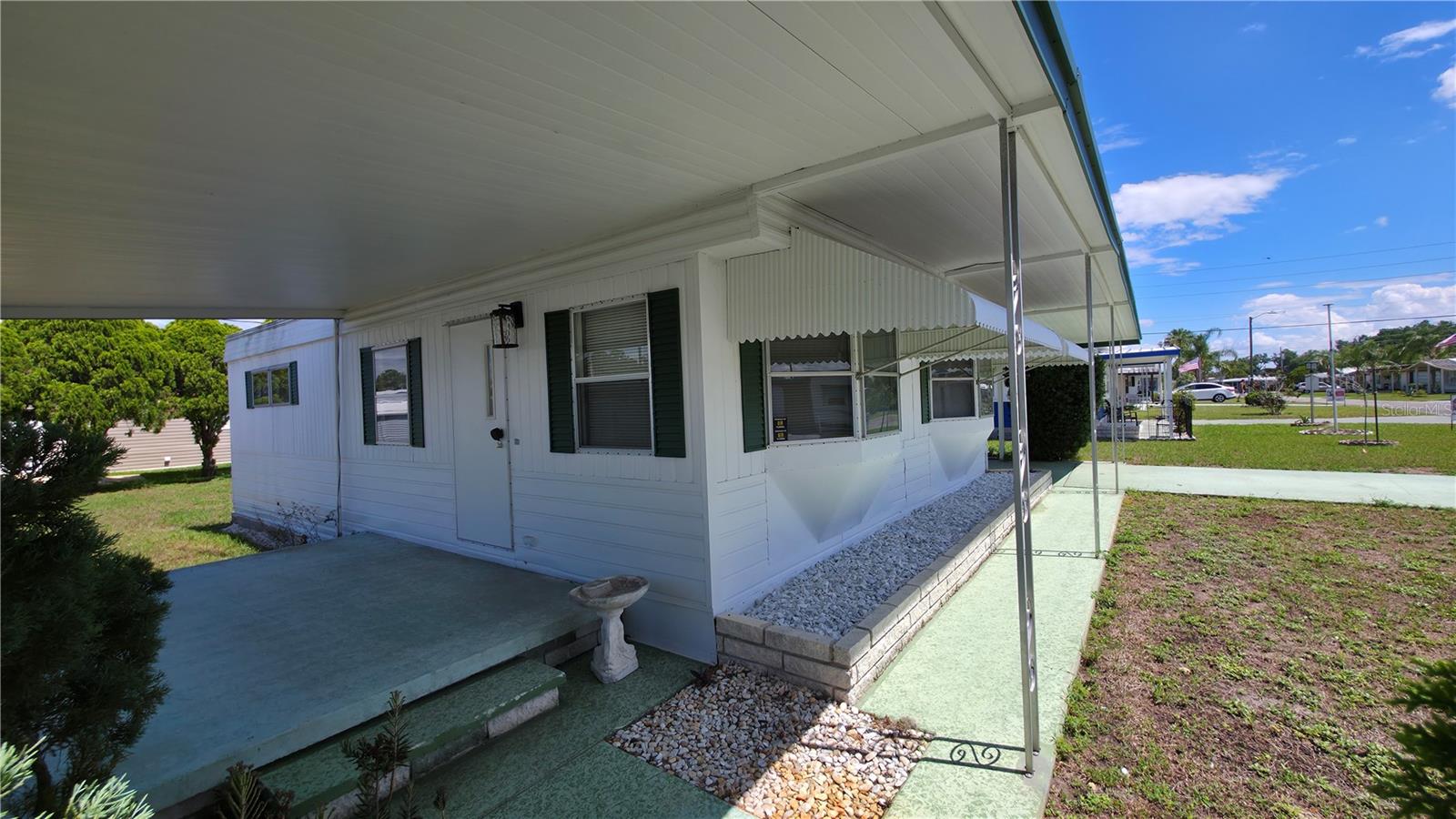 Image 2 of 64 For 5318 Mary Street