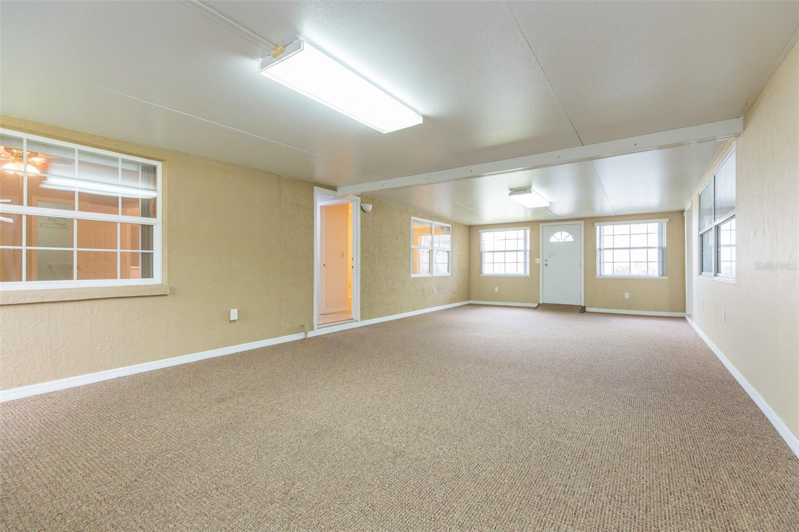 Image 37 of 68 For 39055 9th Avenue
