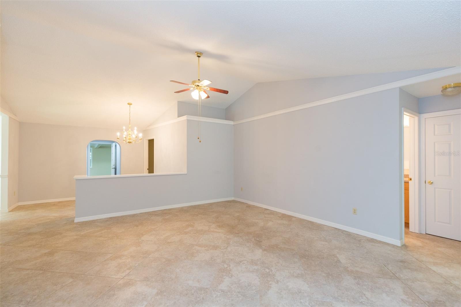 Image 4 of 68 For 39055 9th Avenue